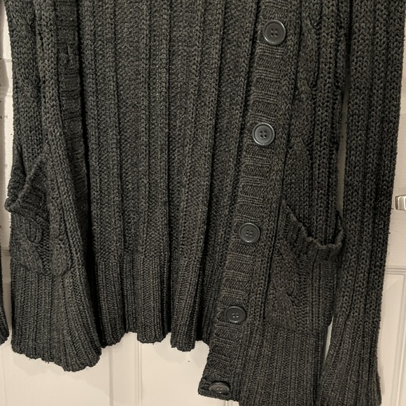 Cardigan - Picture 2 of 3
